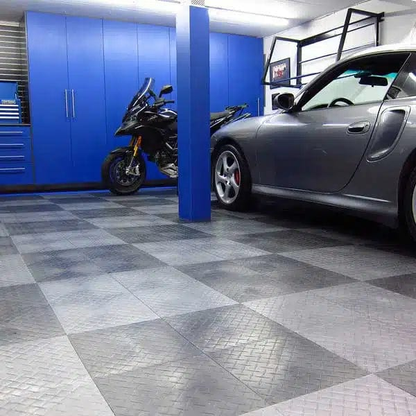 RaceDeck Diamond XL 18" x 18" - Box of 20 Tiles